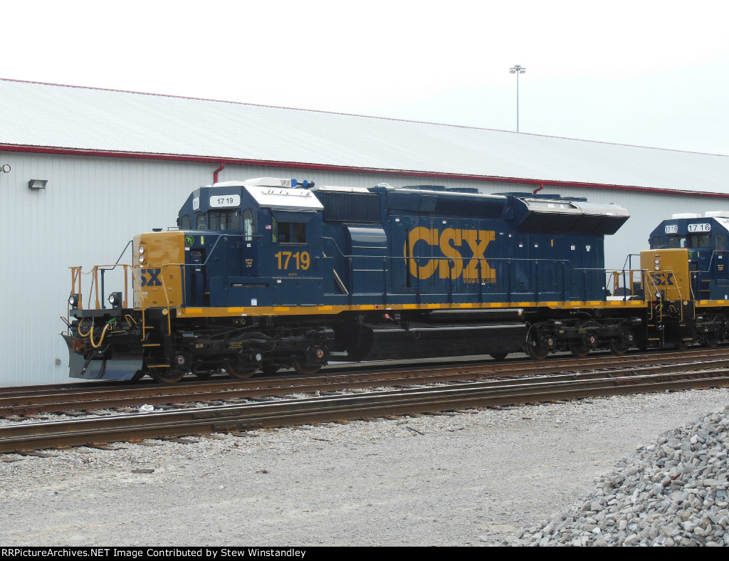 CSX 1719